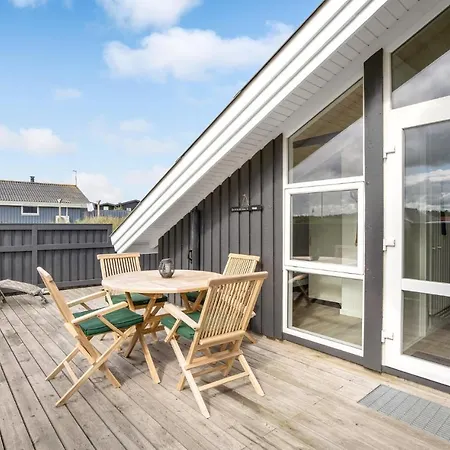 Awesome Home In Harboore With Wifi Casa de Férias