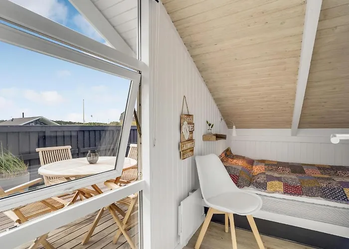 Three-bedroom Harboore With A Fireplace 06 بيت للعطل هاربور