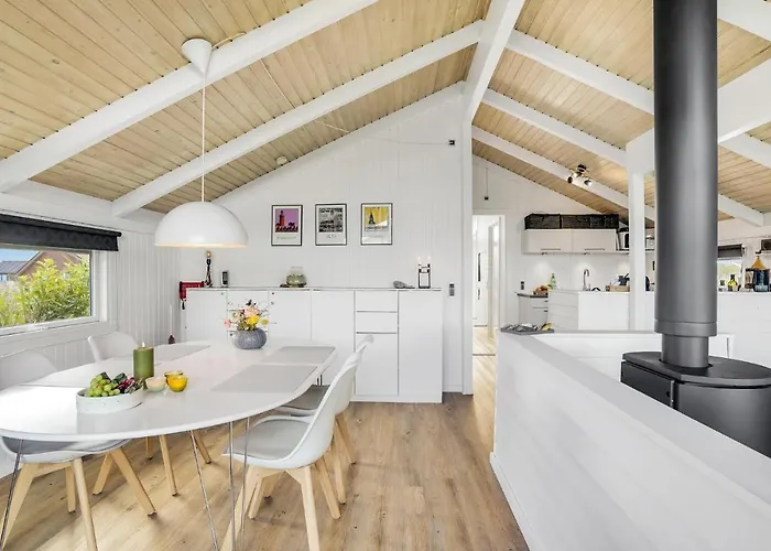 Three-bedroom Harboore With A Fireplace 06 بيت للعطل هاربور