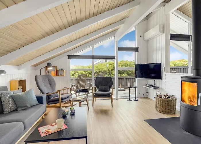 Three-bedroom Harboore With A Fireplace 06 بيت للعطل هاربور